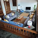 B&B Gonzalez Sea Views 4*