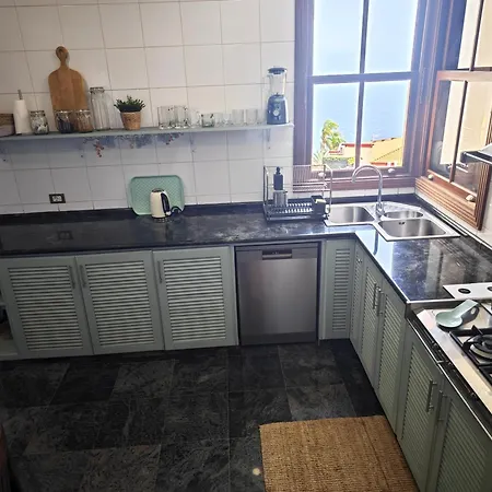 Bed & Breakfast Gonzalez Sea Views 4*