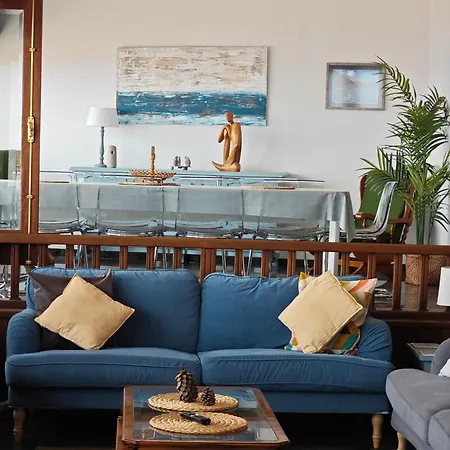 Gonzalez Sea Views Bed & Breakfast *