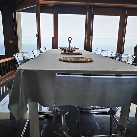 Gonzalez Sea Views ベッド・アンド・ブレックファスト 4*