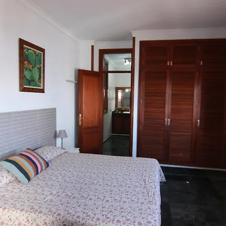 Gonzalez Sea Views Bed and breakfast
